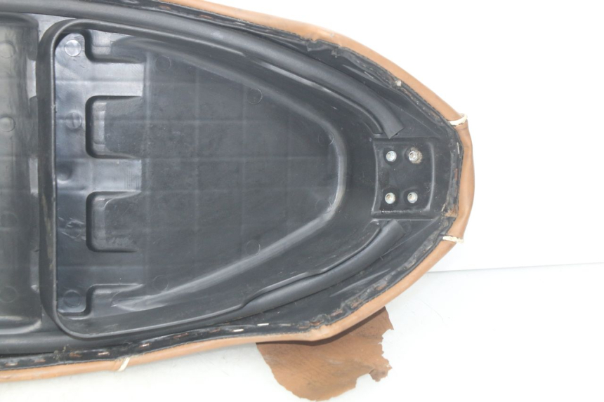 photo de ASIENTO RIDE CLASSIC 2T 50 (2014 - 2022) - Primer plano técnico