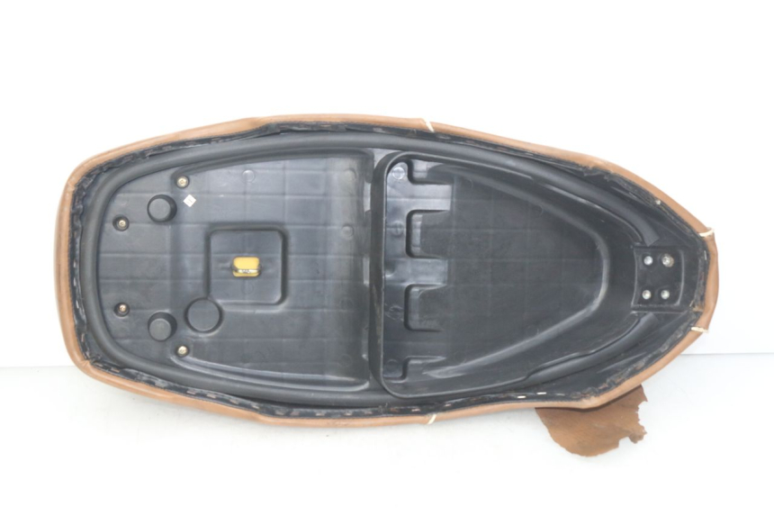 photo de ASIENTO RIDE CLASSIC 2T 50 (2014 - 2022) - Detalles de los puntos de fijación