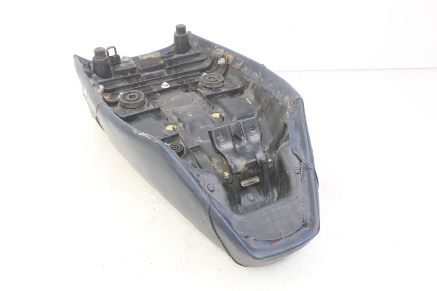 photo de ASIENTO SUZUKI CP 80 (1985 - 1996) - Zoom estado de uso