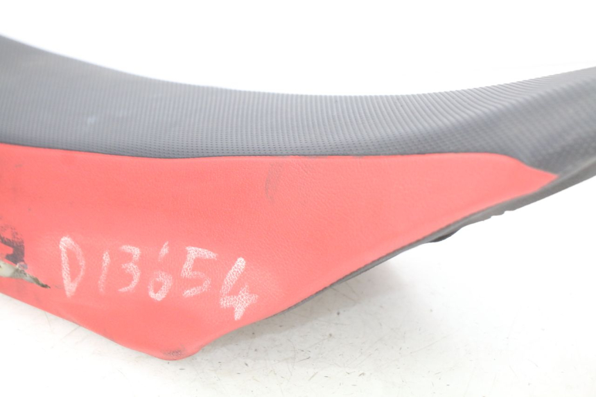 photo de ASIENTO HONDA CRF CR-F 450 (2005 - 2008) - Primer plano de alta resolución