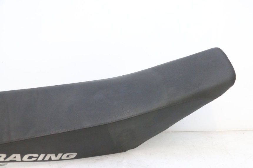 photo de ASIENTO HM HONDA CRM DERAPAGE RR 50 (2006 - 2017) - Primer plano de alta resolución