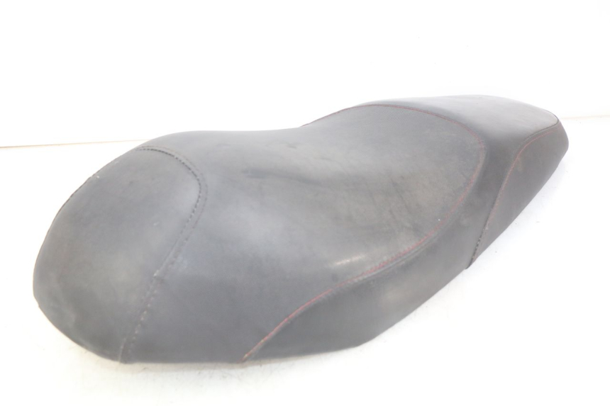 photo de ASIENTO SYM CROX 4T 50 (2016 - 2023) - Detalles de los puntos de fijación