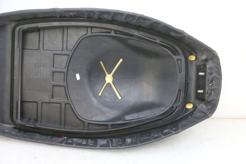 photo de ASIENTO SYM CROX 4T 50 (2016 - 2023) - Otra vista del artículo