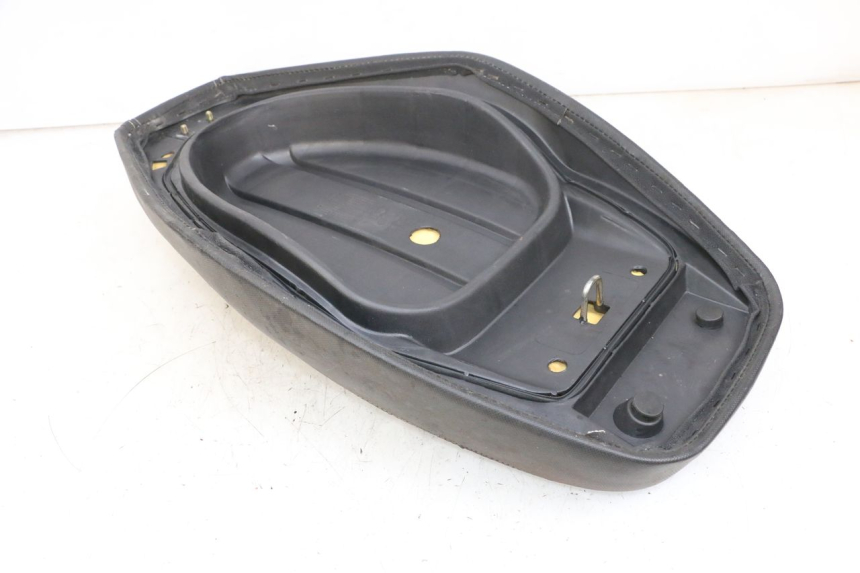 photo de ASIENTO LONGJIA DIGITA 4T 50 (2019 - 2022) - Detalles de los puntos de fijación