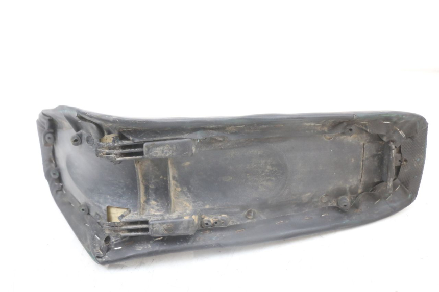 photo de ASIENTO LONCIN DIRT BIKE 125 - Detalles de los puntos de fijación