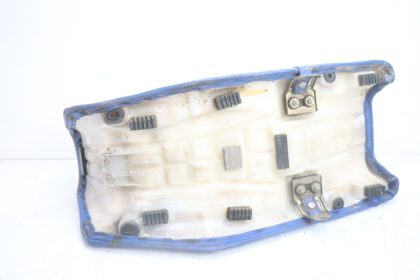 photo de ASIENTO SUZUKI DR S 600 (1985 - 1989) - Zoom sobre los componentes