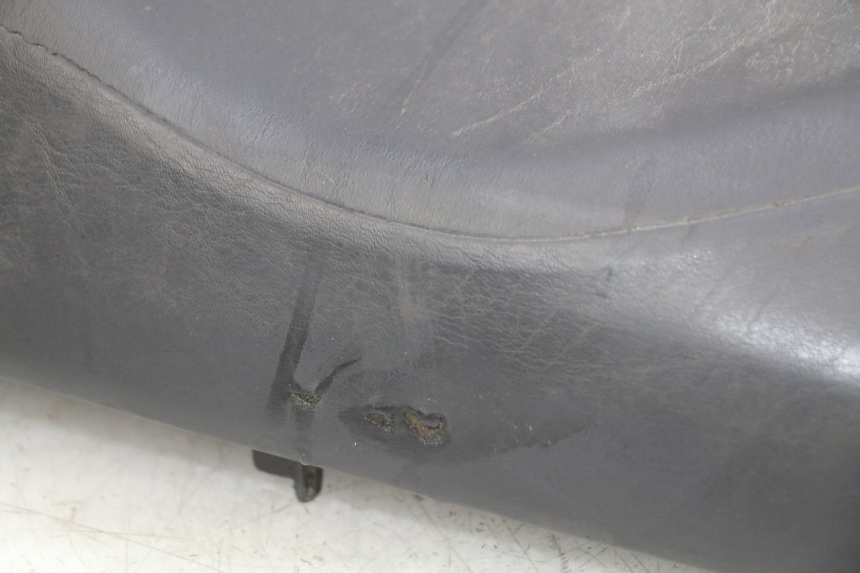 photo de ASIENTO PEUGEOT ELYSEO 125 (1999 - 2004) - Marcados y referencias originales