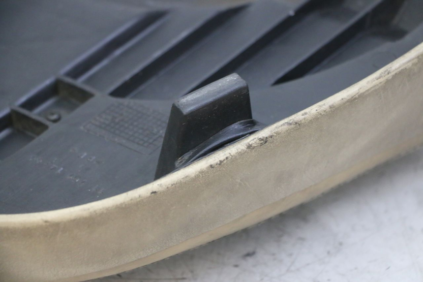 photo de ASIENTO PEUGEOT ELYSEO 125 (1999 - 2004) - Primer plano de alta resolución