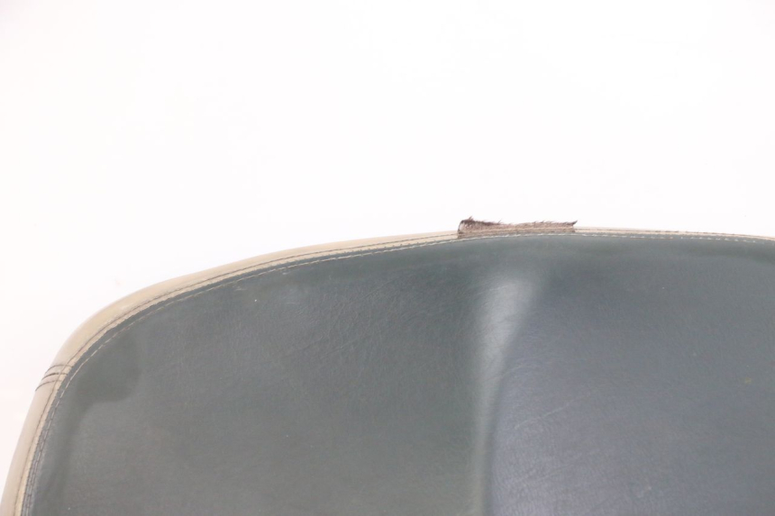 photo de ASIENTO PEUGEOT ELYSEO 125 (1999 - 2004) - Perfil de la pieza de repuesto