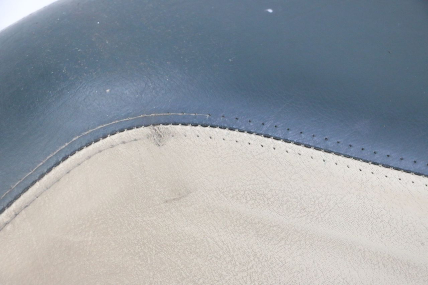 photo de ASIENTO PEUGEOT ELYSEO 125 (1999 - 2004) - Zoom estado de uso