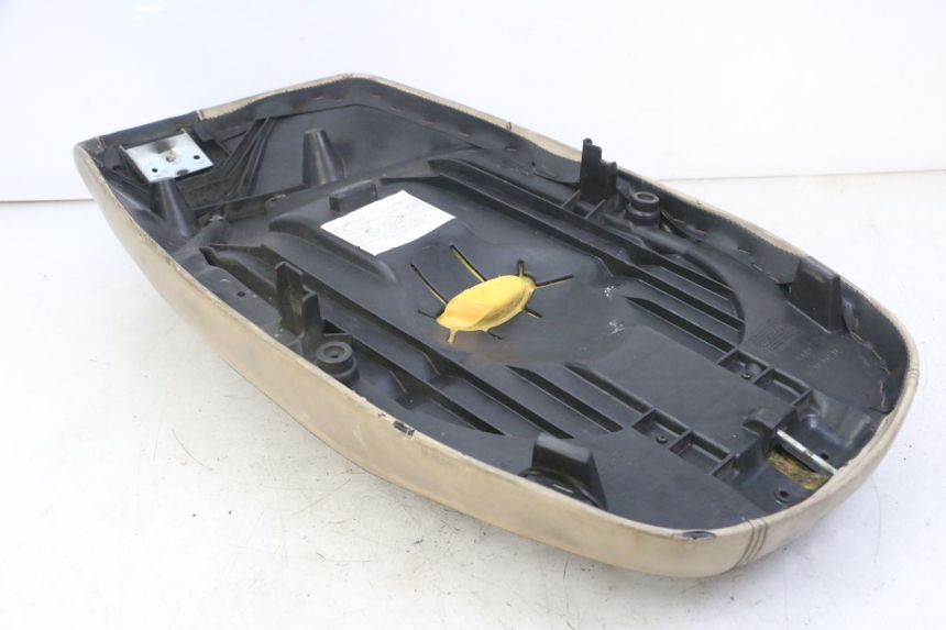 photo de ASIENTO PEUGEOT ELYSEO 125 (1999 - 2004) - Marcados y referencias originales