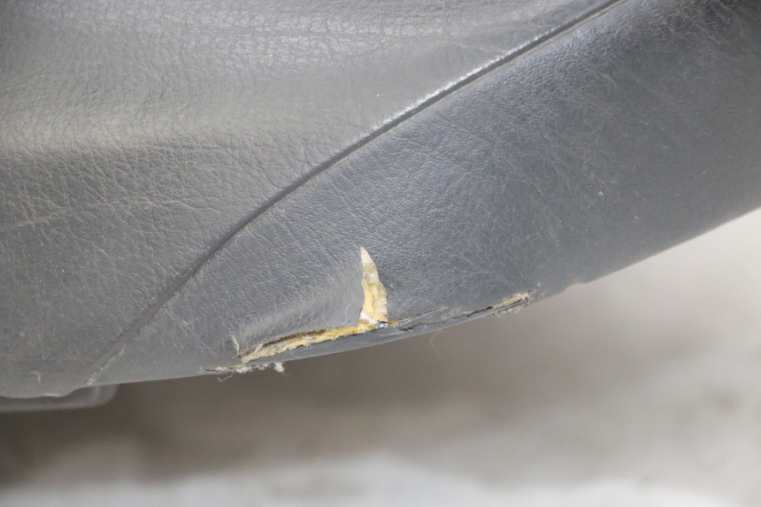 photo de ASIENTO PEUGEOT ELYSTAR 125 (2002 - 2007) - Primer plano de alta resolución