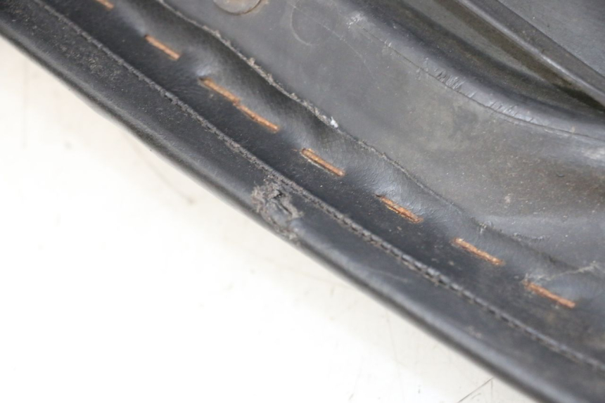 photo de ASIENTO PEUGEOT ELYSTAR 50 (2002 - 2014) - Detalles de los puntos de fijación