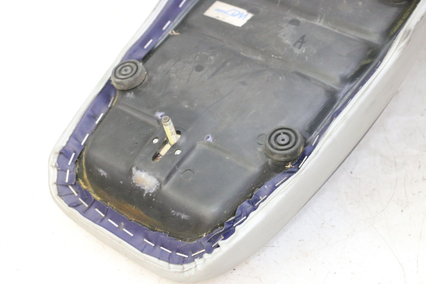 photo de ASIENTO APRILIA ETX 125 (1998 - 2002) - Primer plano técnico
