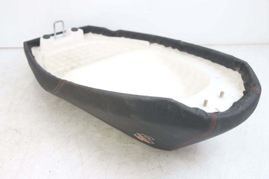 photo de ASIENTO JM MOTORS EVOLIS 4T 50 (2018 - 2022) - Detalle de la pieza