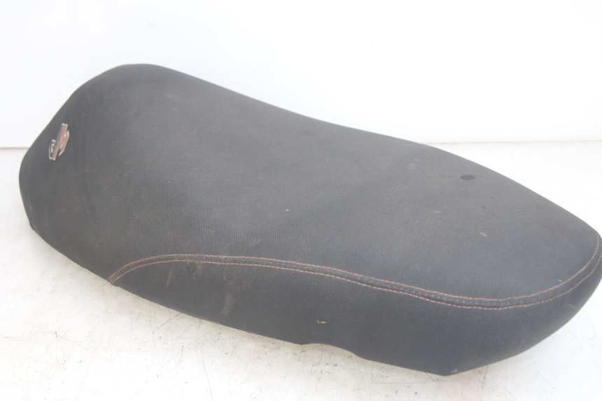 photo de ASIENTO JM MOTORS EVOLIS 4T 50 (2018 - 2022) - Detalles de los puntos de fijación