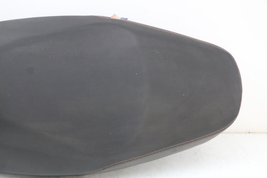 photo de ASIENTO JM MOTORS EVOLIS 4T 50 (2018 - 2022) - Detalles de los puntos de fijación