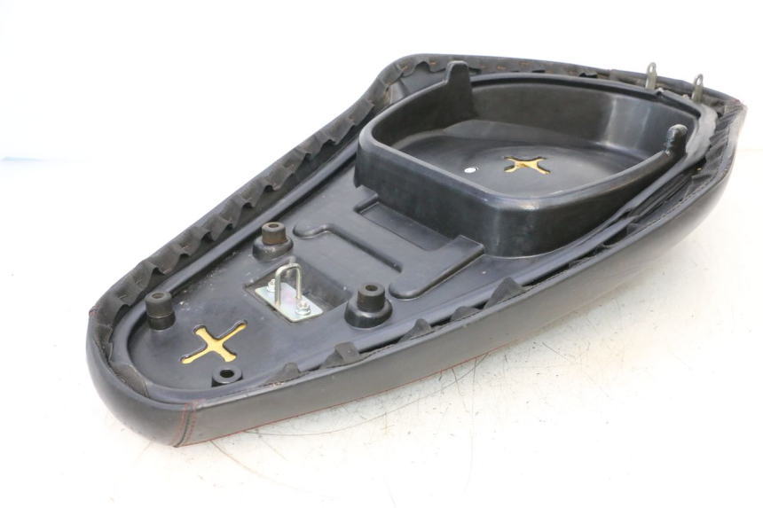 photo de ASIENTO KEEWAY F-ACT FACT EVO 50 (2020 - 2026) - Primer plano técnico