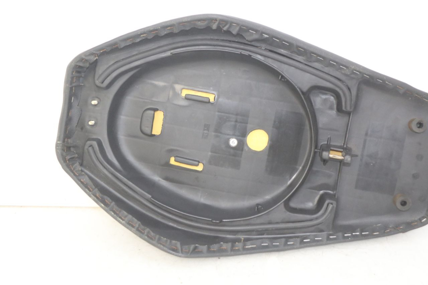 photo de ASIENTO KEEWAY F-ACT FACT 50 (2006 - 2011) - Marcados y referencias originales