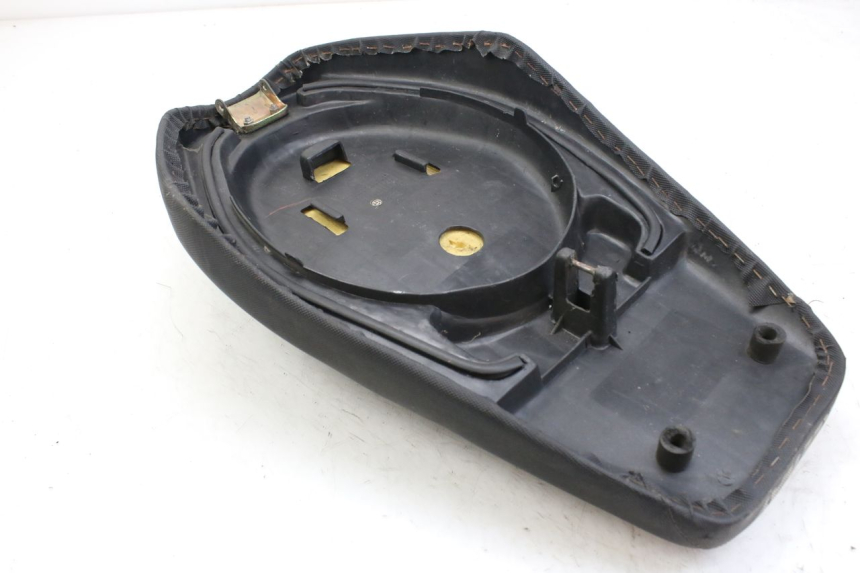 photo de ASIENTO KEEWAY F-ACT FACT 50 (2006 - 2011) - Zoom estado de uso