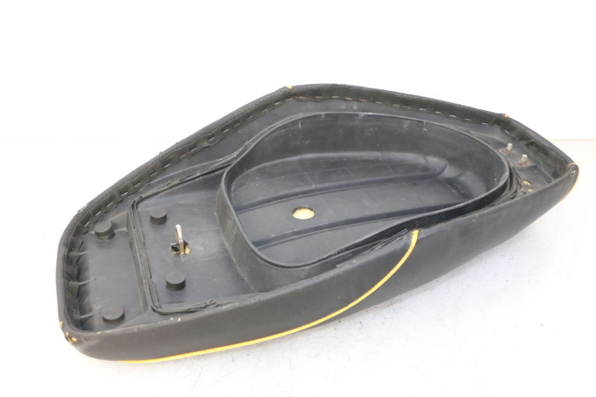 photo de ASIENTO KEEWAY F-ACT FACT 50 (2006 - 2011) - Primer plano técnico