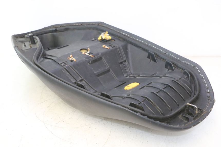 photo de ASIENTO HONDA FES PANTHEON 2T 125 (1998 - 2002) - Recambio usado revisado