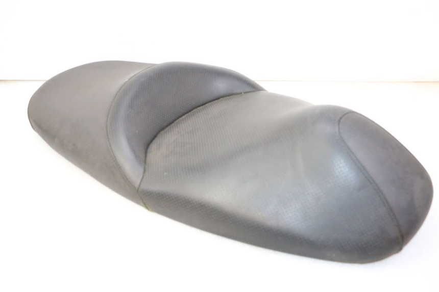 photo de ASIENTO HONDA FES S-WING SWING ABS 125 (2007 - 2015) - Primer plano técnico