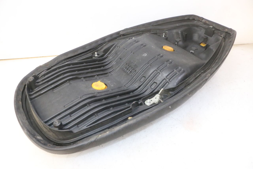 photo de ASIENTO HONDA FES S-WING SWING ABS 125 (2007 - 2015) - Detalle de la pieza