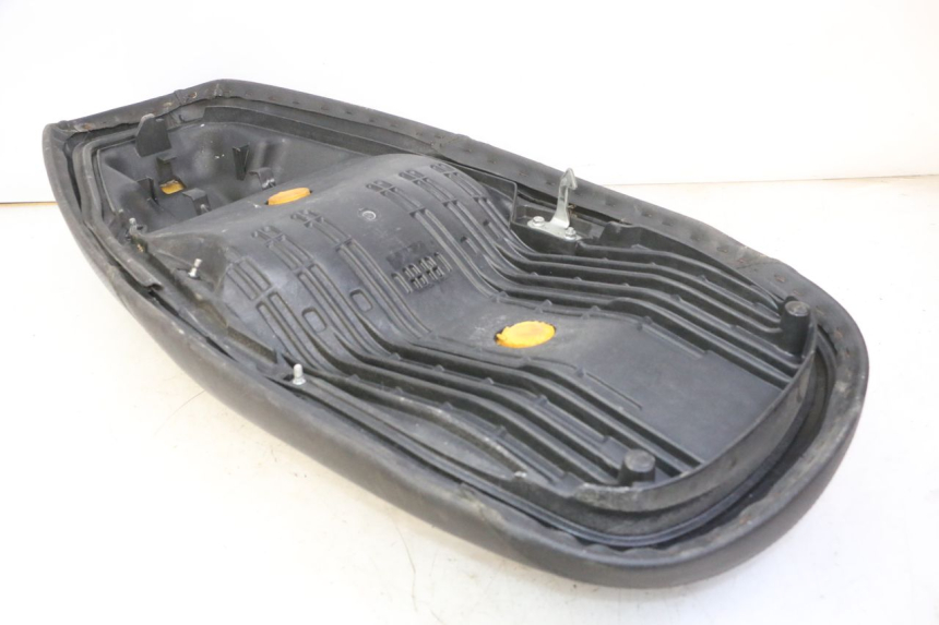 photo de ASIENTO HONDA FES S-WING SWING ABS 125 (2007 - 2015) - Zoom estado de uso