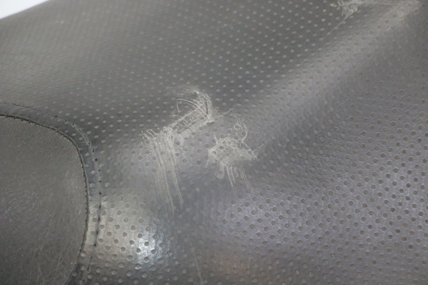 photo de ASIENTO HONDA FES S-WING SWING ABS 125 (2007 - 2015) - Detalles de los puntos de fijación