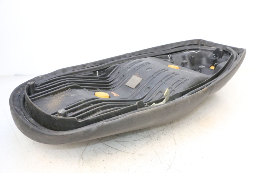 photo de ASIENTO HONDA FES S-WING SWING ABS 125 (2007 - 2015) - Foto de producto adicional