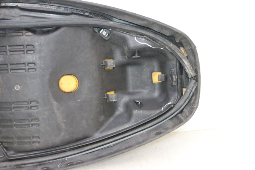photo de ASIENTO HONDA FES S-WING SWING ABS 125 (2007 - 2015) - Perfil de la pieza de repuesto