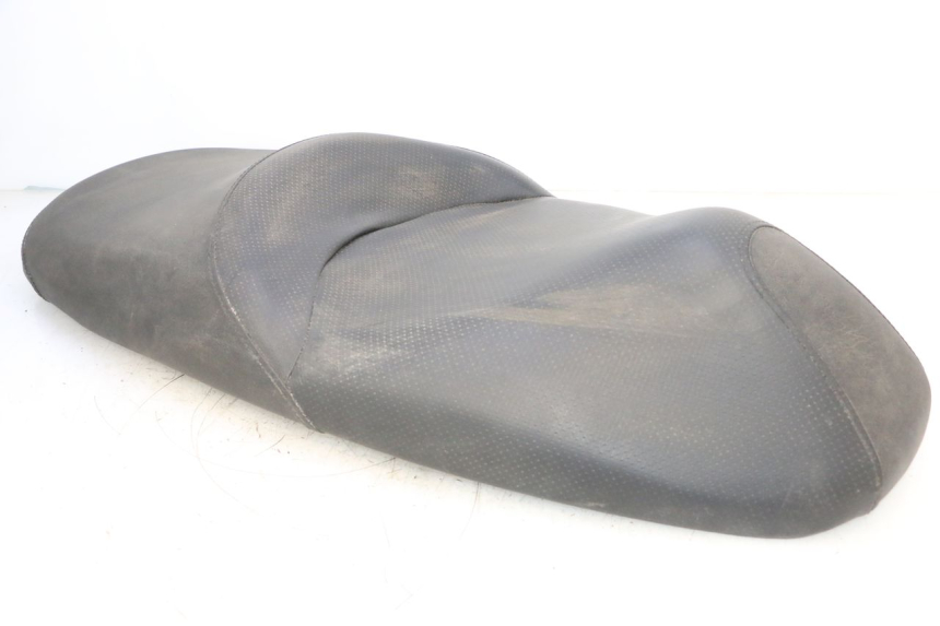 photo de ASIENTO HONDA FES S-WING SWING ABS 125 (2007 - 2015) - Primer plano técnico