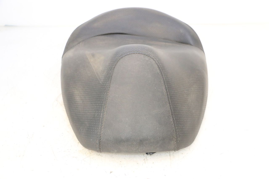 photo de ASIENTO HONDA FES S-WING SWING ABS 125 (2007 - 2015) - Detalles de los puntos de fijación