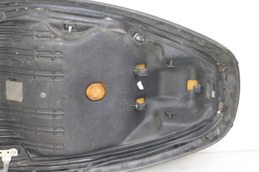 photo de ASIENTO HONDA FES S-WING SWING 125 (2007 - 2015) - Foto de producto adicional