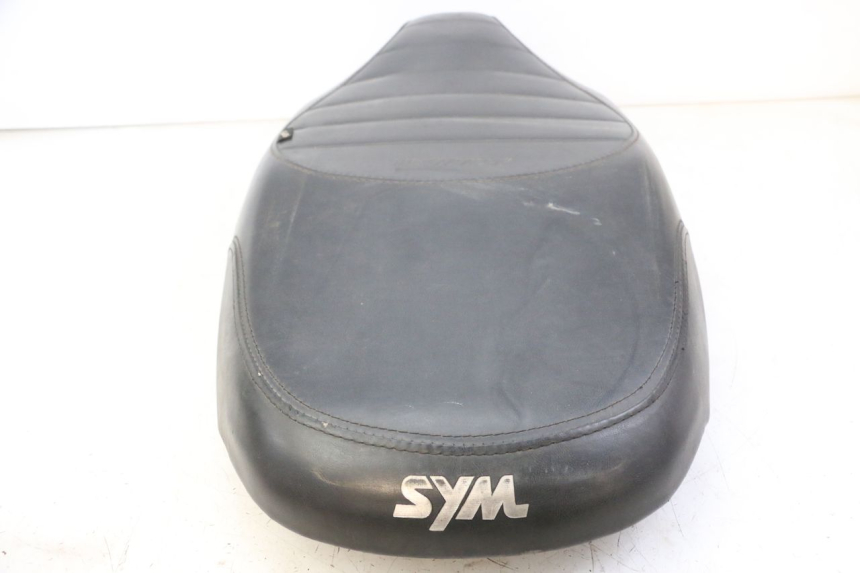 photo de ASIENTO SYM FIDDLE 3 III 50 (2014 - 2020) - Detalle de la pieza