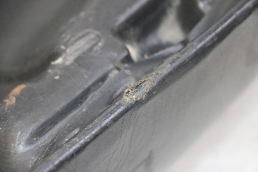 photo de ASIENTO YAMAHA FJ 36Y 1100 (1984 - 1985) - Detalles de los puntos de fijación