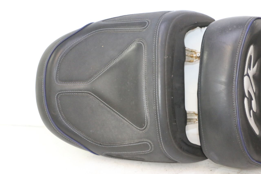 photo de ASIENTO YAMAHA FJR 1300 (2001 - 2005) - Estado de la superficie y material