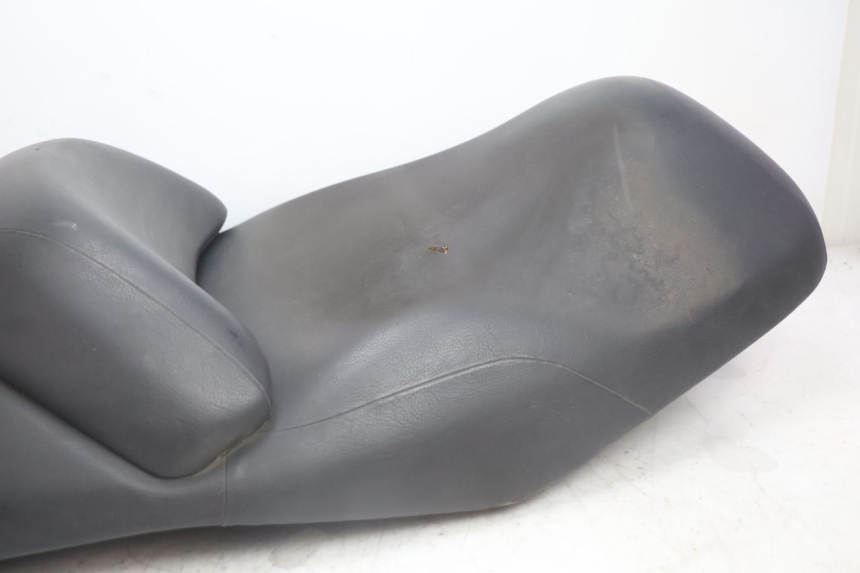 photo de ASIENTO HONDA FJS SILVER WING SILVERWING 400 (2005 - 2008) - Detalles de los puntos de fijación