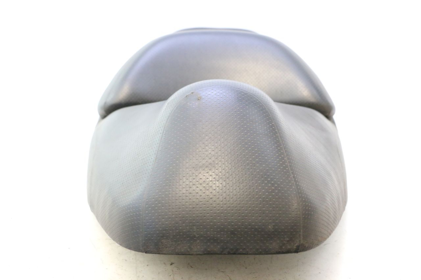 photo de ASIENTO HONDA FJS SILVER WING SILVERWING 400 (2005 - 2008) - Primer plano de alta resolución
