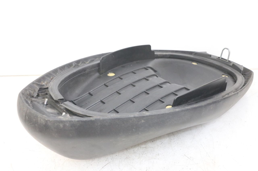 photo de ASIENTO MBK FLAME X 125 (2004 - 2007) - Primer plano técnico