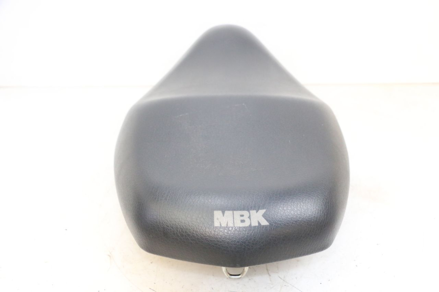 photo de ASIENTO MBK FLAME X 125 (2007 - 2016) - Primer plano de alta resolución
