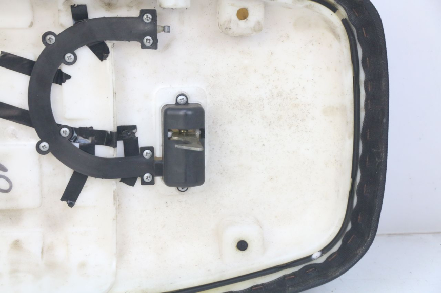 photo de ASIENTO KREIDLER FLORY CLASSIC 4T 50 (2013 - 2023) - Zoom sobre los componentes