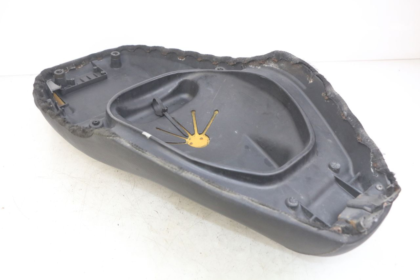 photo de ASIENTO PIAGGIO FLY 2T 50 (2004 - 2017) - Otra vista del artículo