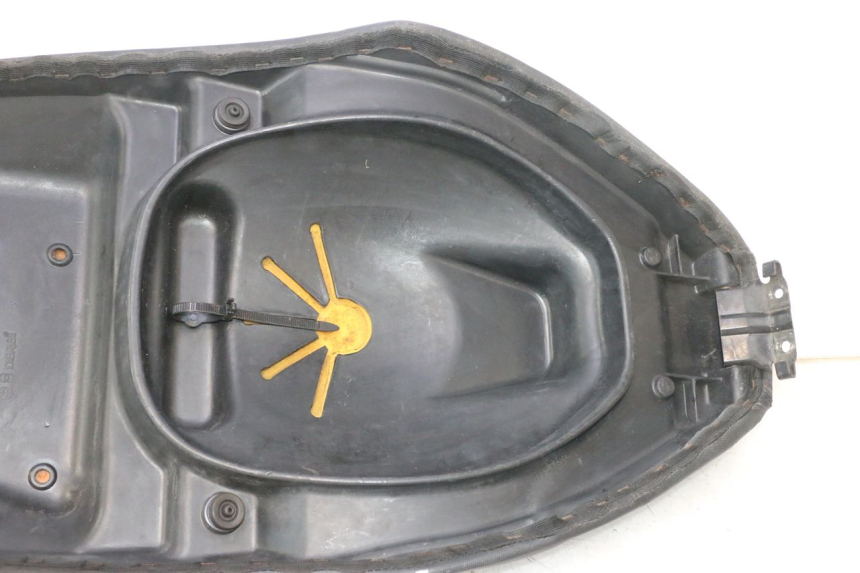 photo de ASIENTO PIAGGIO FLY 2T 50 (2004 - 2017) - Inspección visual detallada