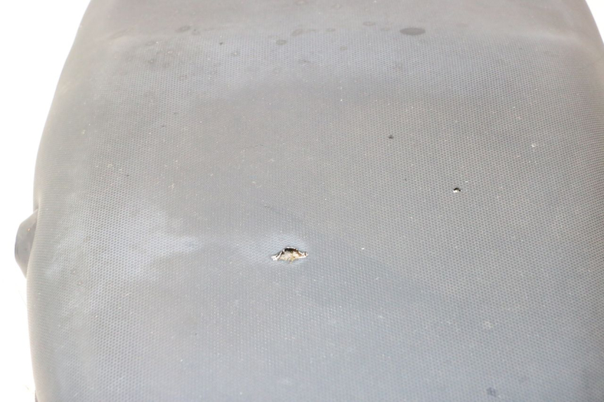 photo de ASIENTO PIAGGIO FLY 2T 50 (2004 - 2017) - Detalles de los puntos de fijación