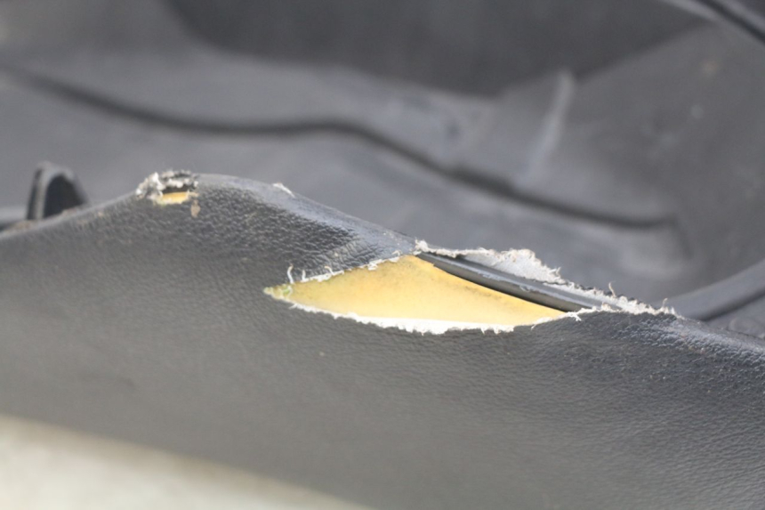 photo de ASIENTO PIAGGIO FLY 4T 50 (2013 - 2017) - Zoom sobre los componentes