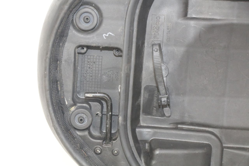 photo de ASIENTO PIAGGIO FLY 4T 50 (2013 - 2017) - Foto de producto adicional