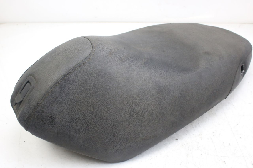 photo de ASIENTO PIAGGIO FLY 4T 50 (2013 - 2017) - Características distintivas