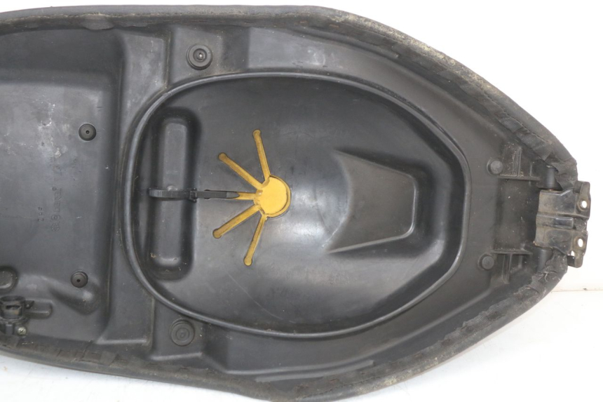 photo de ASIENTO PIAGGIO FLY 4T 50 (2004 - 2010) - Marcados y referencias originales